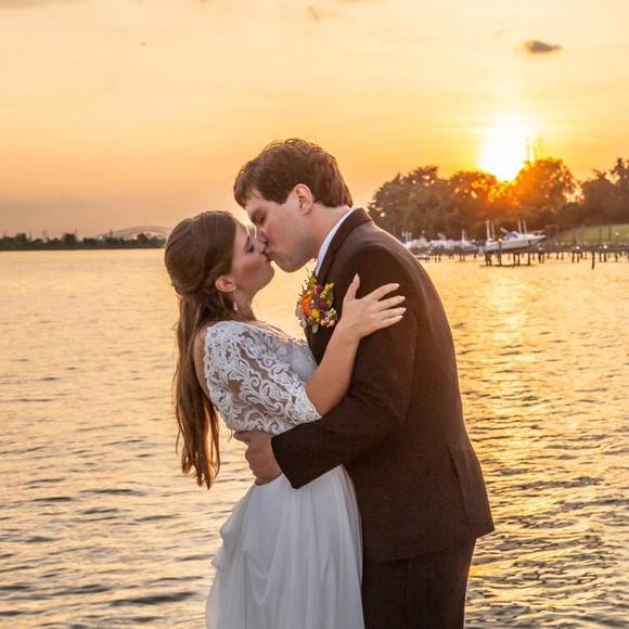 Meet your Posher, Anita - Picture 1 of 1